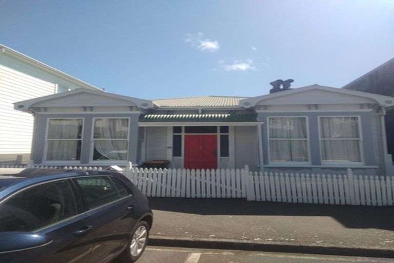Photo of property in 16 Hiropi Street, Newtown, Wellington, 6021