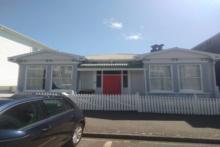 Photo of property in 16 Hiropi Street, Newtown, Wellington, 6021