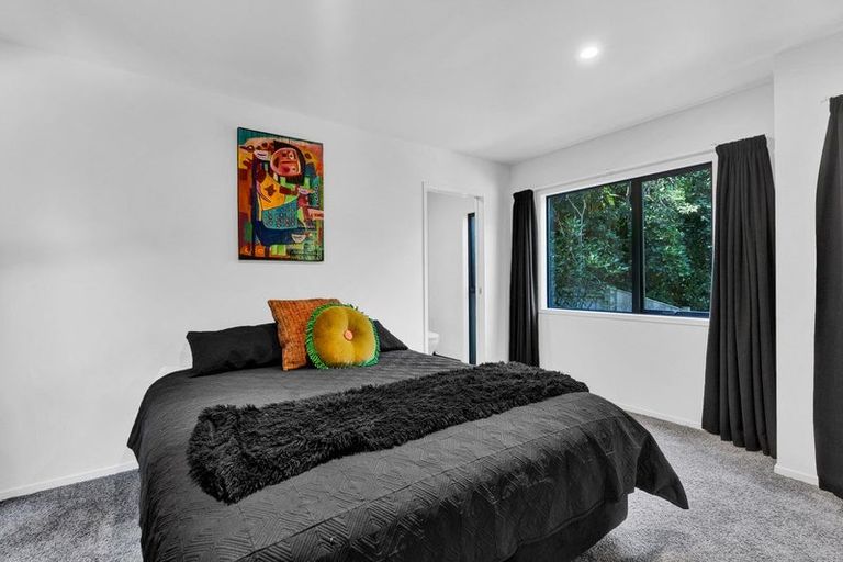 Photo of property in 49a Wallace Place, Westown, New Plymouth, 4310