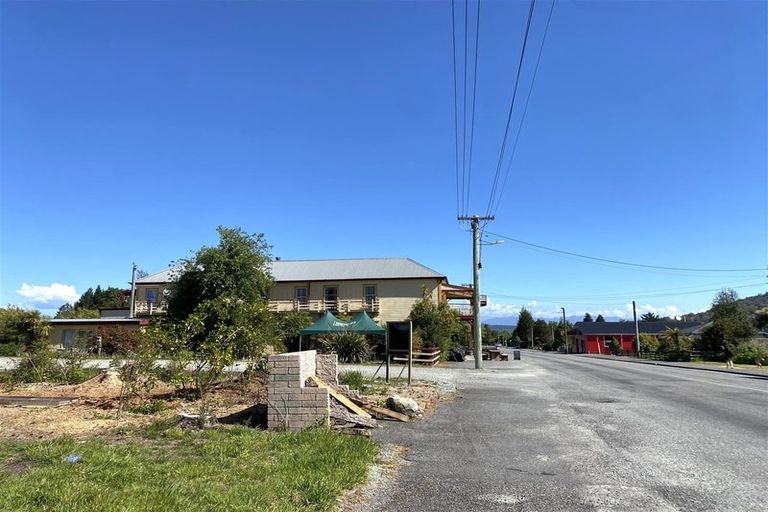 Photo of property in 28 Clifford Street, Blackball, 7804