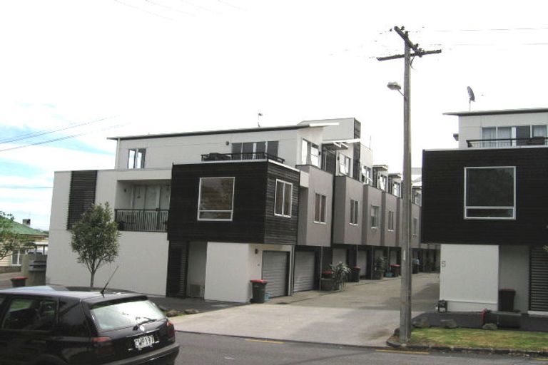 Photo of property in 9/5 Millais Street, Grey Lynn, Auckland, 1021