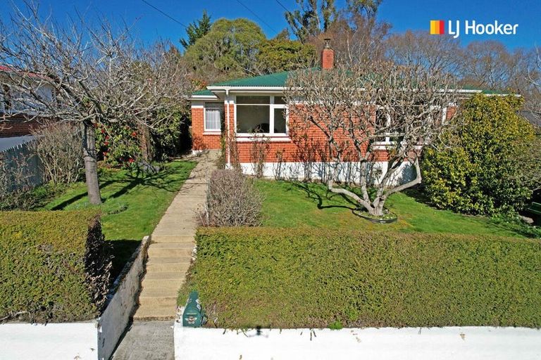 Photo of property in 14 Watson Street, Green Island, Dunedin, 9018