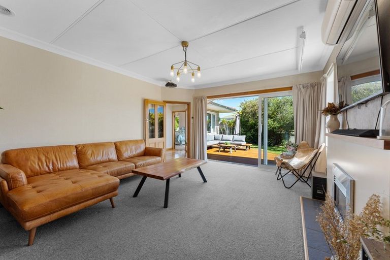 Photo of property in 38 Liverpool Street, Takaro, Palmerston North, 4412