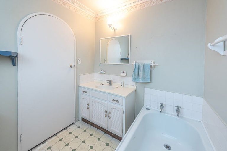 Photo of property in 1a Peakes Road, Saint Johns Hill, Whanganui, 4501