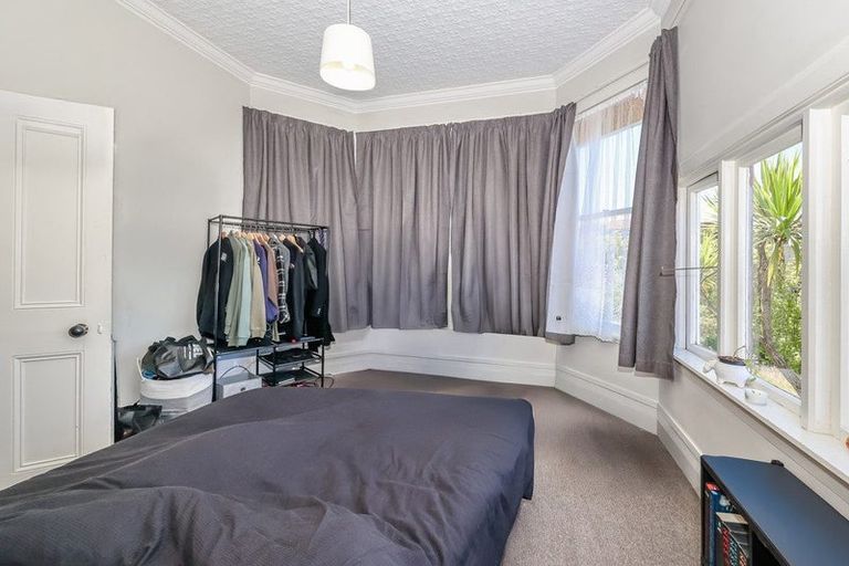 Photo of property in 5 Elm Row, Dunedin Central, Dunedin, 9016