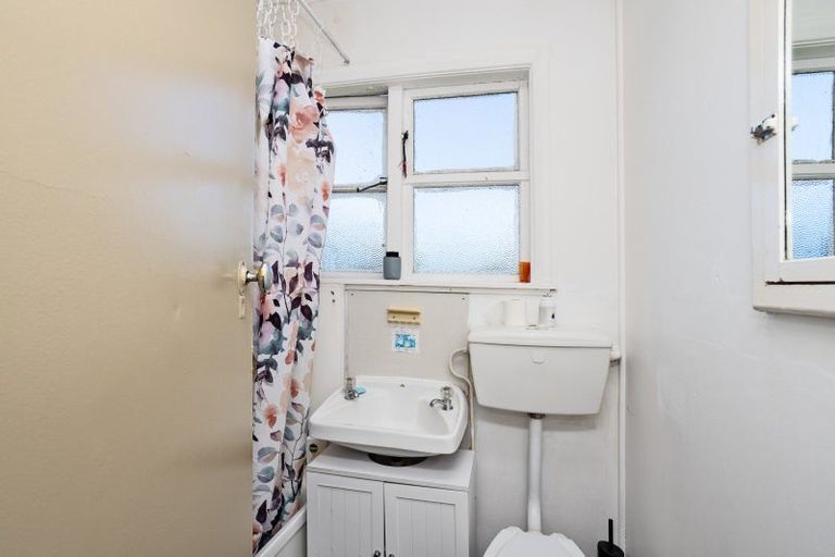 Photo of property in 443 Tay Street, Turnbull Thomson Park, Invercargill, 9810