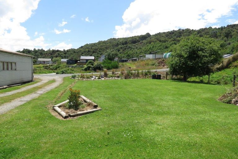 Photo of property in 4 Dunn Street, Reefton, 7830