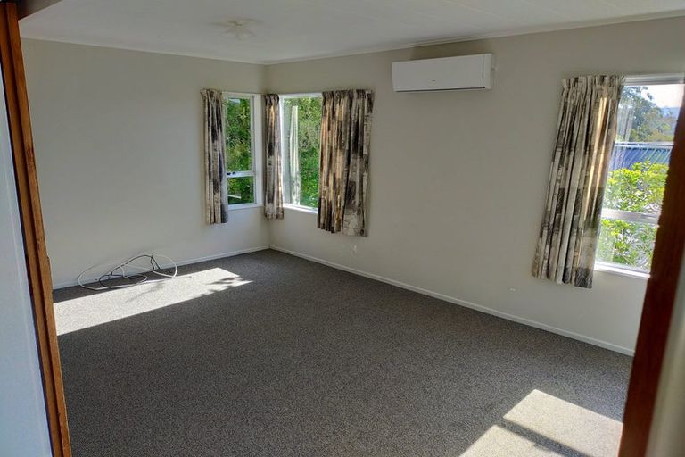 Photo of property in 14 Swainson Street, Naenae, Lower Hutt, 5011