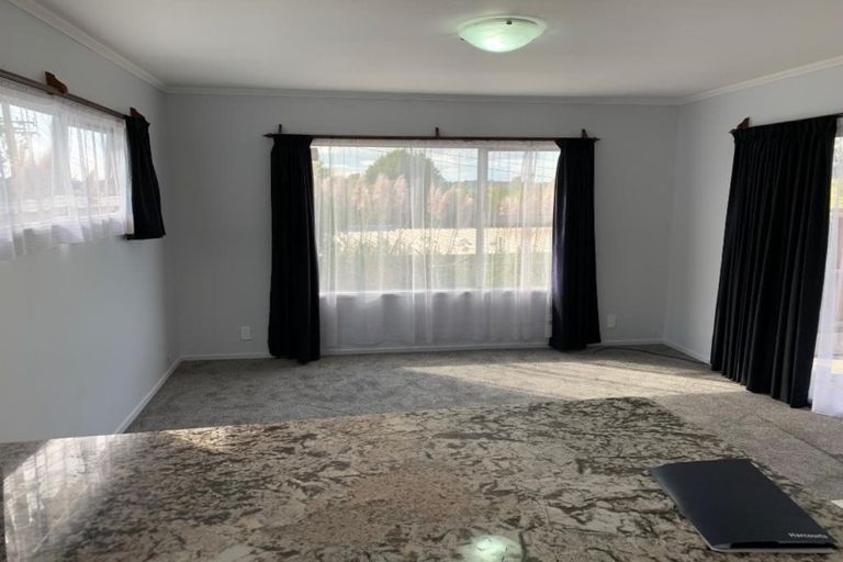 Photo of property in 1/59 High Road, Glenfield, Auckland, 0629