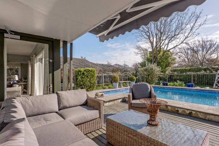 Photo of property in 63 Glandovey Road, Fendalton, Christchurch, 8052