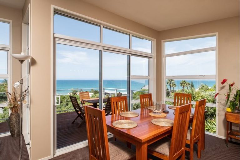 Photo of property in 30 Sirrah Street, Okitu, Gisborne, 4010