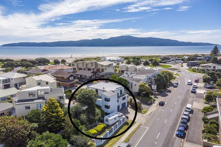 Photo of property in 379 Kapiti Road, Paraparaumu Beach, Paraparaumu, 5032