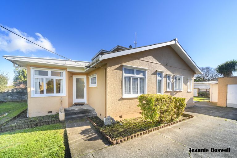 Photo of property in 859 Main Street, Roslyn, Palmerston North, 4414