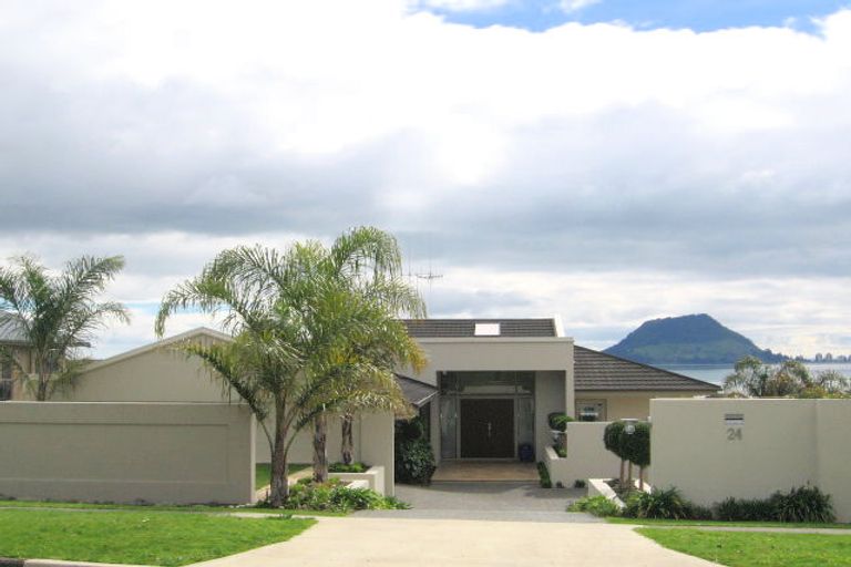 Photo of property in 24 Pillans Road, Otumoetai, Tauranga, 3110