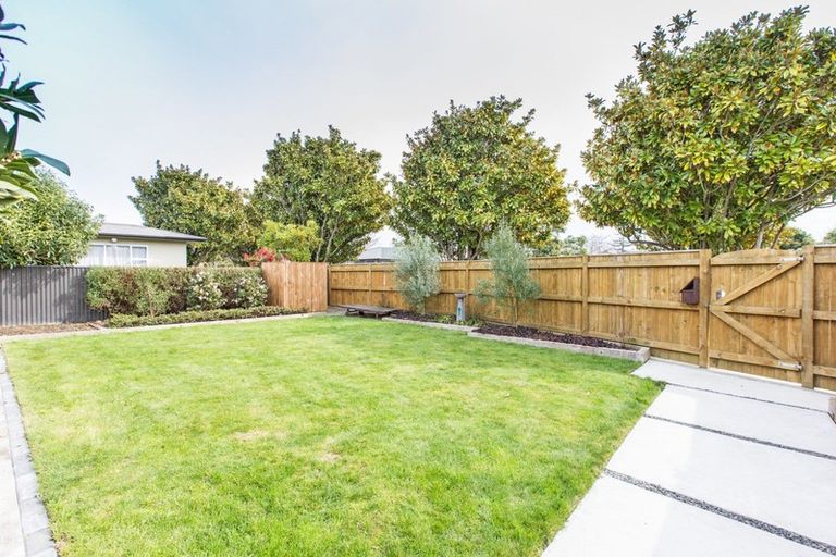 Photo of property in 4 Woodstock Place, Hokowhitu, Palmerston North, 4410