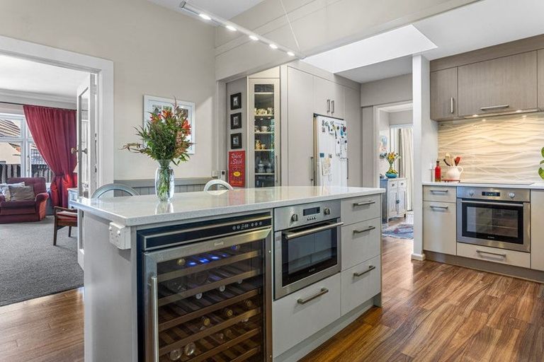 Photo of property in 98 Knowles Street, St Albans, Christchurch, 8052