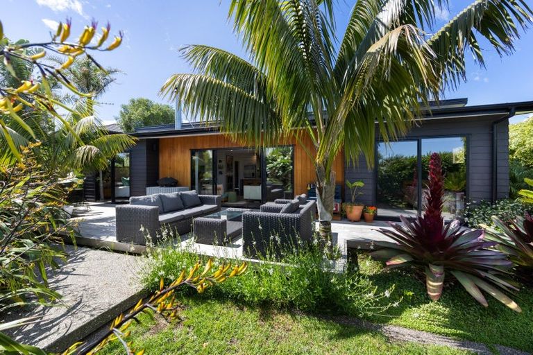 Photo of property in 3 Piper Way, Glen Avon, New Plymouth, 4312