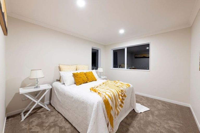 Photo of property in 56 Tir Conaill Avenue, Flat Bush, Auckland, 2019