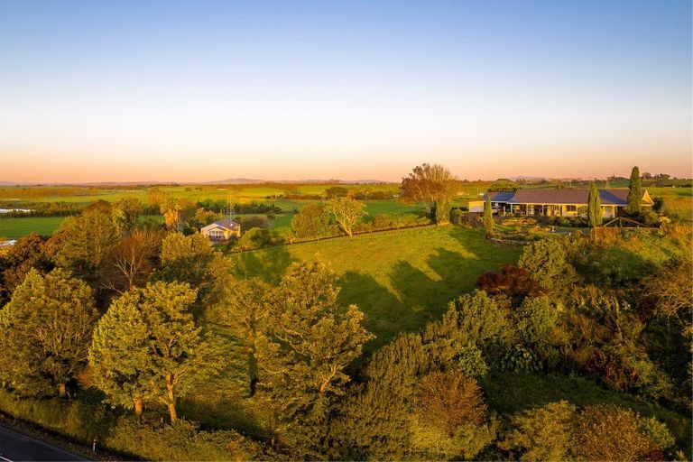 Photo of property in 370 Lake Road, Horsham Downs, Hamilton, 3791