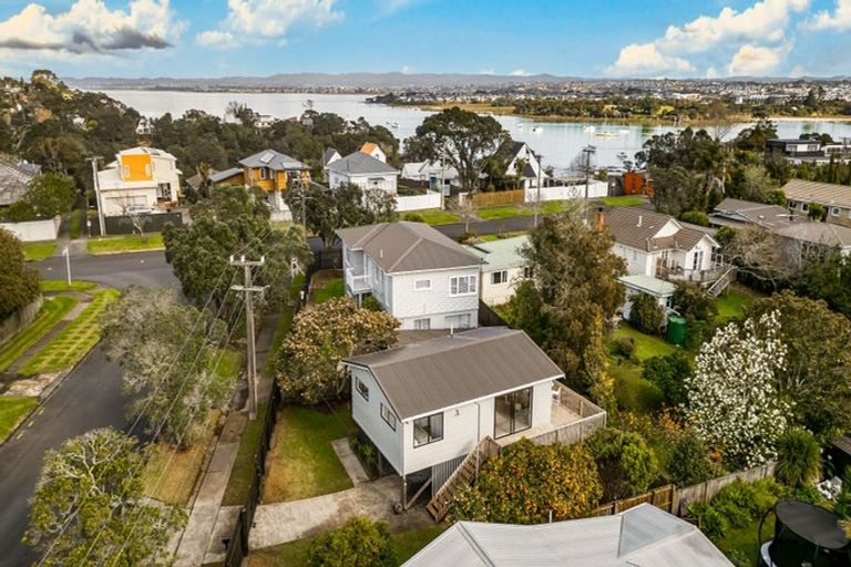 Photo of property in 2a Gazelle Avenue, Beach Haven, Auckland, 0626