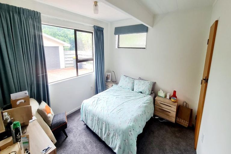 Photo of property in 30 Margaret Road, Raumati Beach, Paraparaumu, 5032