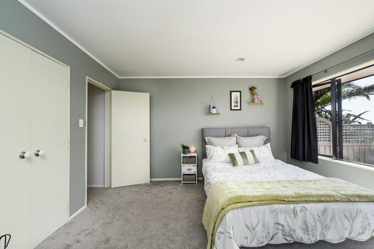 Photo of property in 11d Redwood Crescent, Hurdon, New Plymouth, 4310