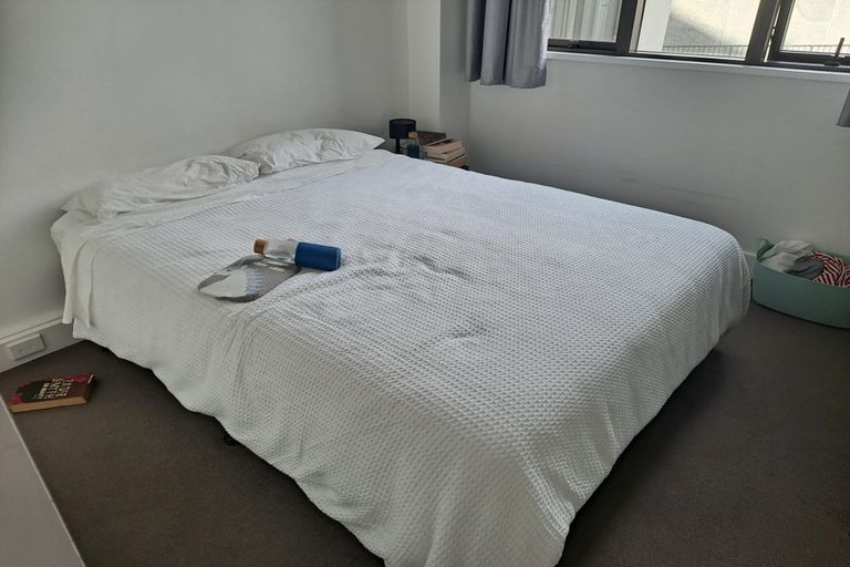 Photo of property in Augusta Apartments, 10/254 Willis Street, Te Aro, Wellington, 6011