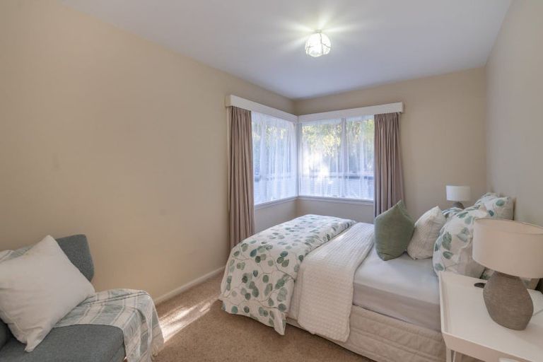 Photo of property in 1/32 Taupata Street, Redcliffs, Christchurch, 8081