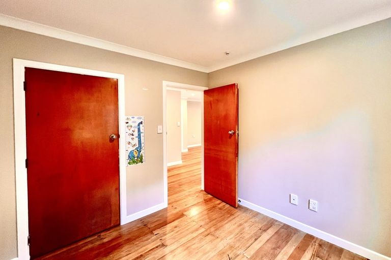 Photo of property in 45 Gillespies Road, Birchville, Upper Hutt, 5018