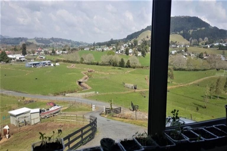 Photo of property in 37 Valley Road, Hikurangi, 0114