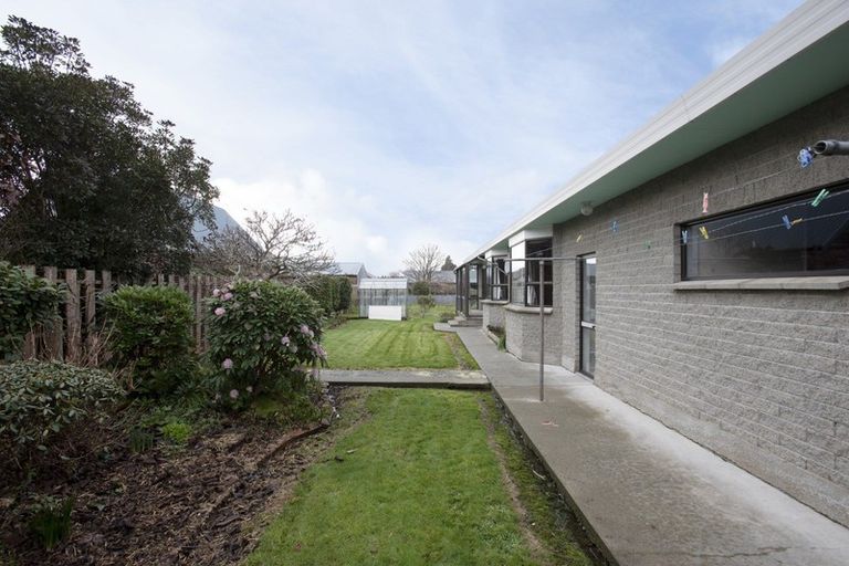 Photo of property in 56 Grange Street, Winton, 9720