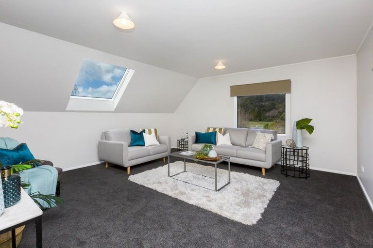 Photo of property in 7 Carlow Grove, Birchville, Upper Hutt, 5018