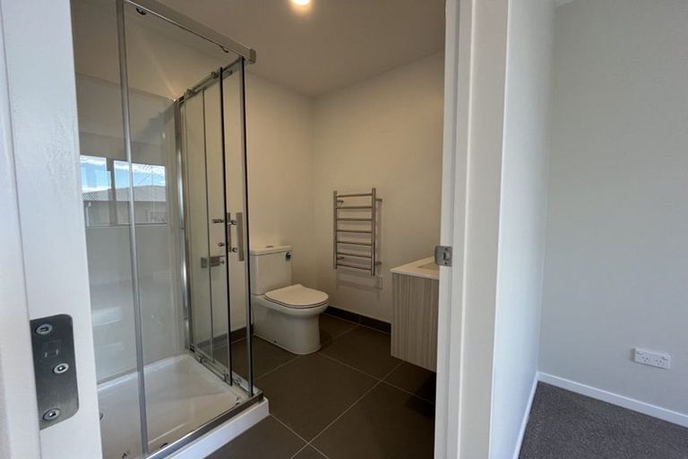 Photo of property in 52 Tukari Lane, Mangere Bridge, Auckland, 2022
