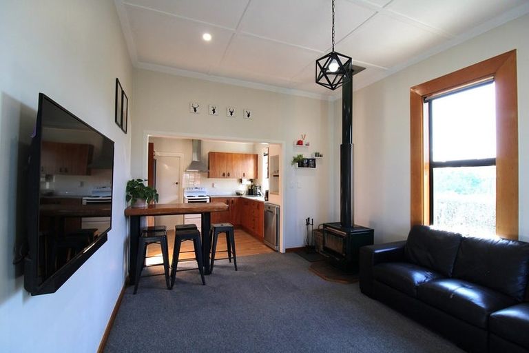 Photo of property in 27 Brighton Road, Green Island, Dunedin, 9018