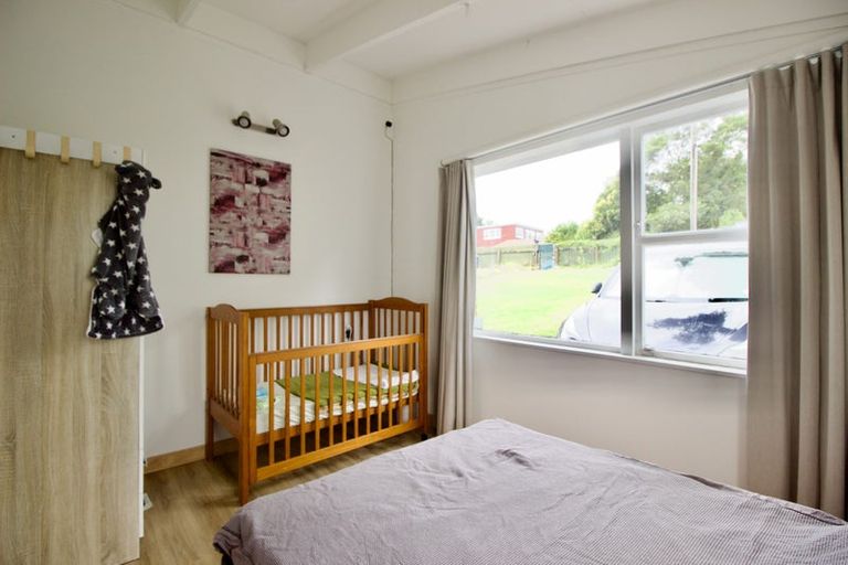 Photo of property in 62 Tudor Road, Henderson, Auckland, 0610