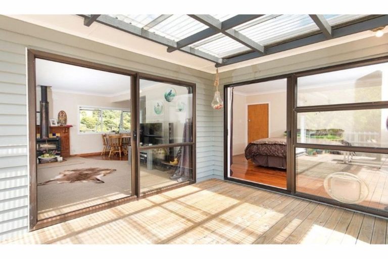 Photo of property in 42 Cemetery Road, Pollok, Waiuku, 2684