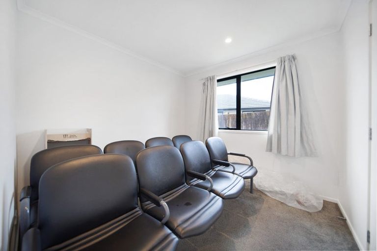 Photo of property in 14 Wakelin Road, Mangere East, Auckland, 2024