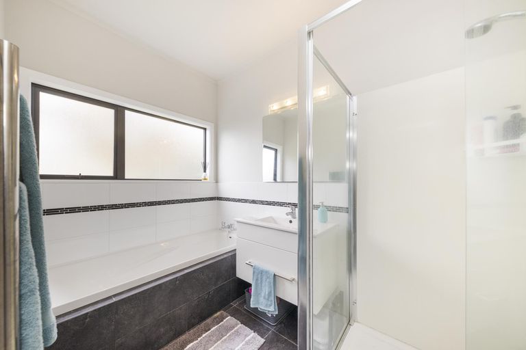 Photo of property in 6 Willowstream Grove, Cloverlea, Palmerston North, 4412