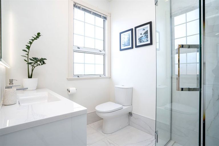 Photo of property in 37 Overdale Drive, Cashmere, Christchurch, 8022