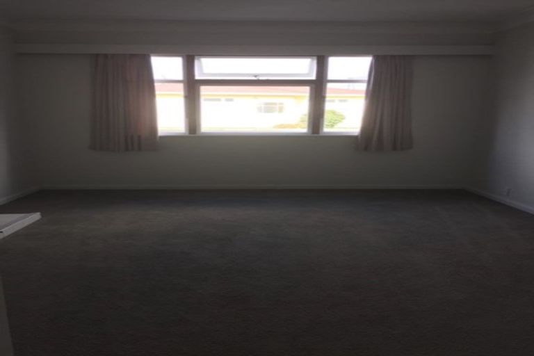 Photo of property in 33 Rewa Street, Takaro, Palmerston North, 4412