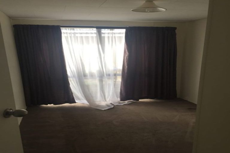 Photo of property in 71 Heathdale Crescent, Papakura, 2110