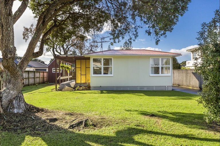 Photo of property in 29 Elizabeth Street, Orewa, 0931
