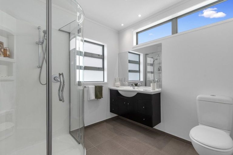 Photo of property in 145 Kings Avenue, Matua, Tauranga, 3110