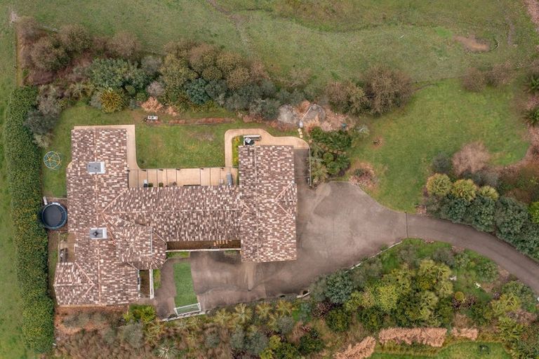 Photo of property in 18 Myra Evelyn Grove, Dairy Flat, Albany, 0792