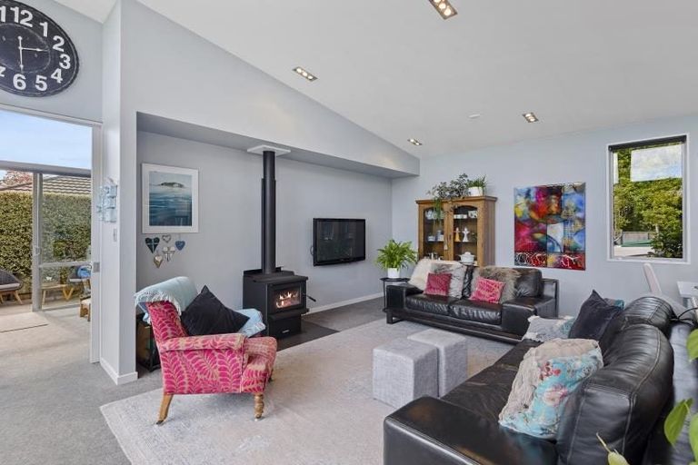 Photo of property in 16 Belmont Avenue, Rangiora, 7400