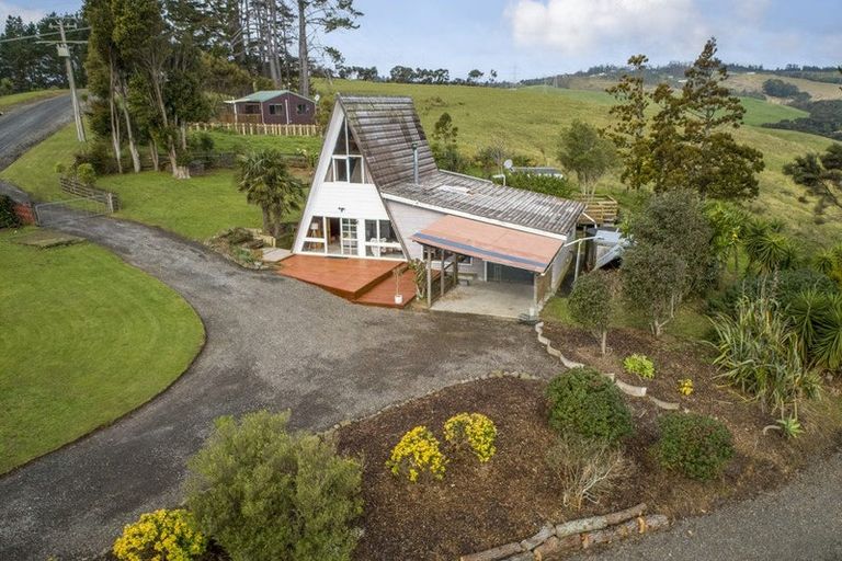 Photo of property in 401 Mclachlan Road, Kaukapakapa, Warkworth, 0984