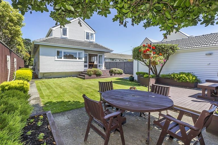 Photo of property in 57 Inglis Street, Seatoun, Wellington, 6022