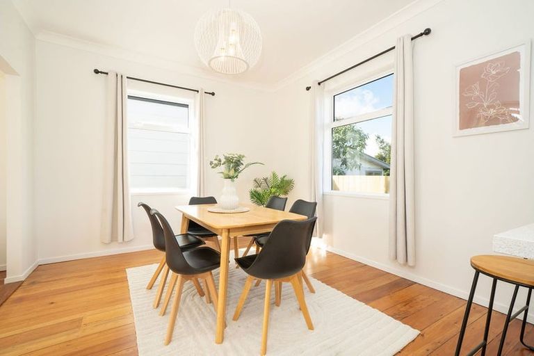 Photo of property in 32 Valley Road, Hikurangi, 0114