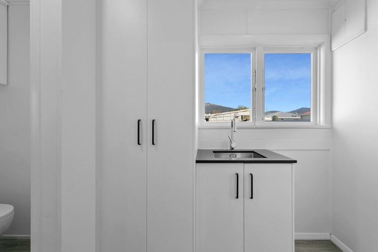 Photo of property in 19 Te Takinga Street, Turangi, 3334