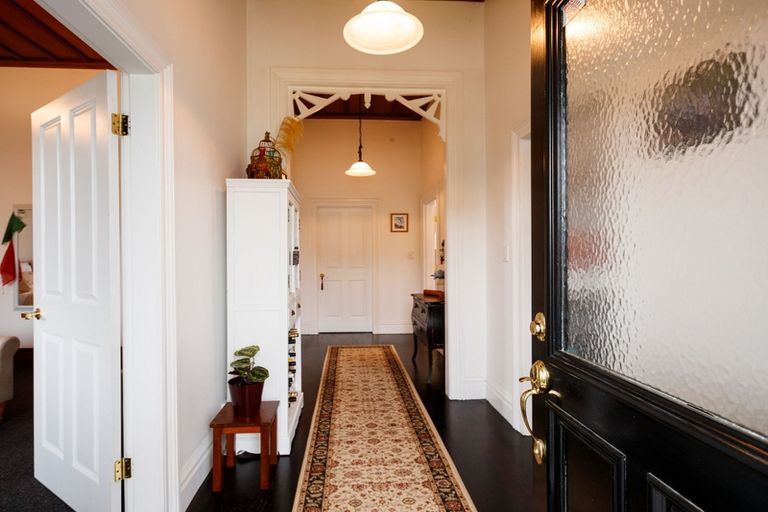 Photo of property in 11 Limbrick Street, Terrace End, Palmerston North, 4410